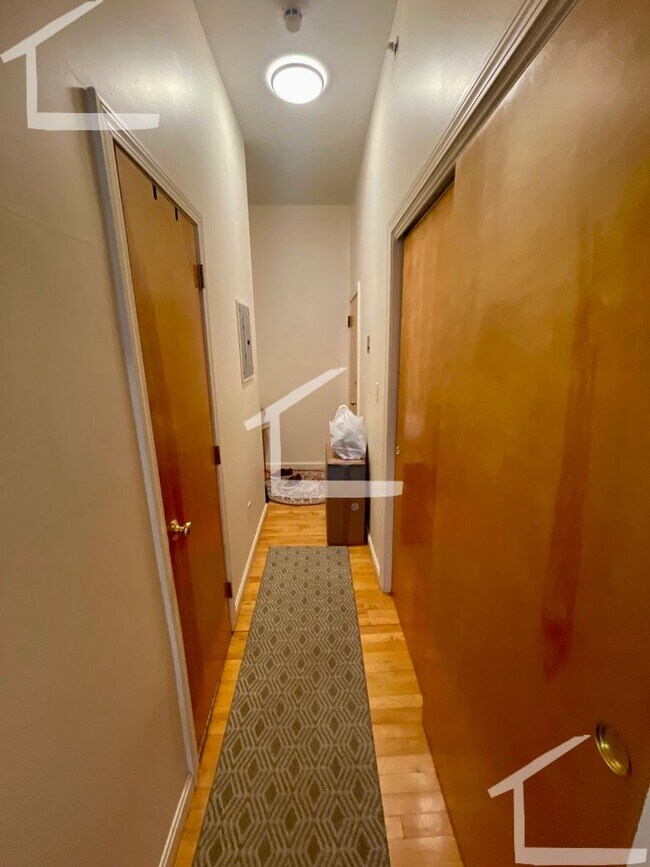 Foto del edificio - 206 Chestnut Hill Ave