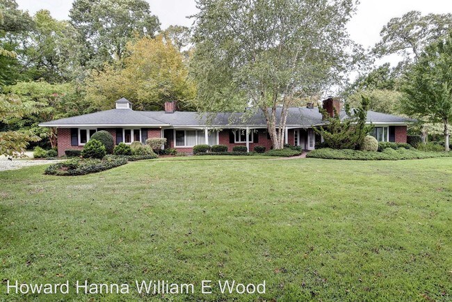 Building Photo - 208 Yorkview Rd