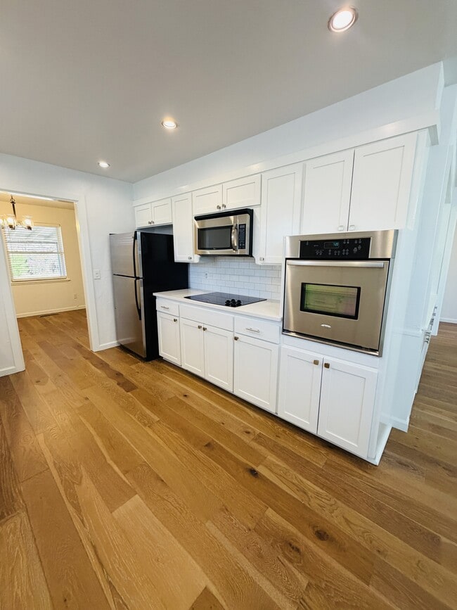 Photo - 2705 Carlton Way House