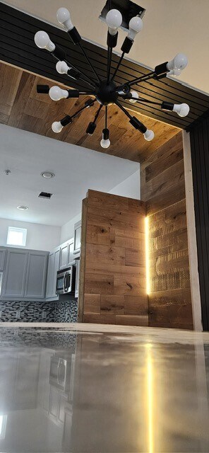 Foto del edificio - 2710 Hullsmith Dr