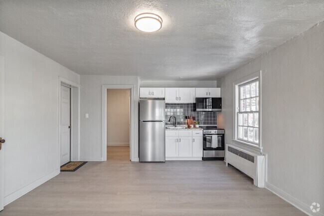Estudio - 379 pies cuadrados - Sala de estar - 1312 Cleveland Ave NW