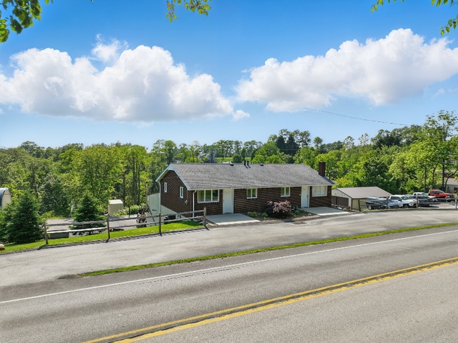 Building Photo - 1492 Clay Pike