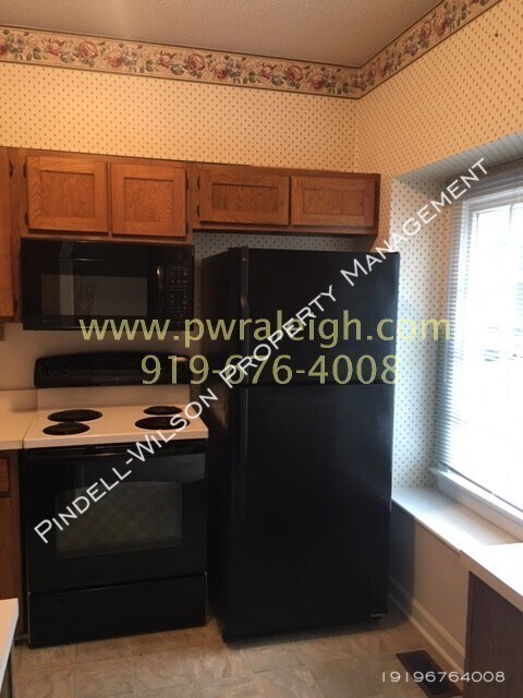 Foto del edificio - 6144 Loch Laural Ln
