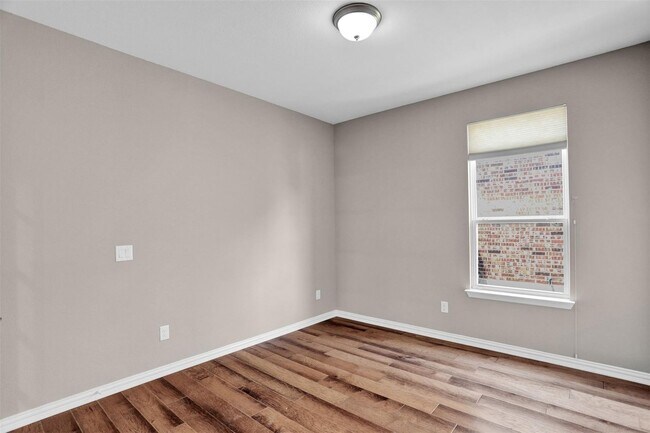 Foto del edificio - Located in McKinney's desirable Erwin Farms, this beautiful home exudes modern elegance and pract...
