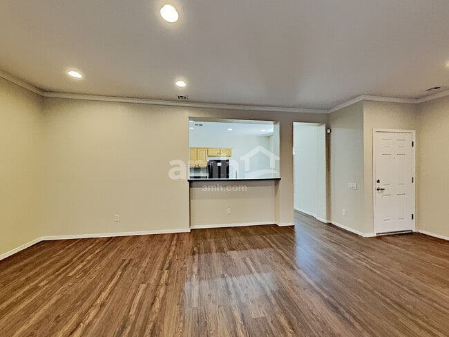 Building Photo - 11620 Sleepy Heaven Place