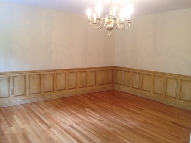 Foto del edificio - 4 BR home in NW school district--Lawn Service Included!