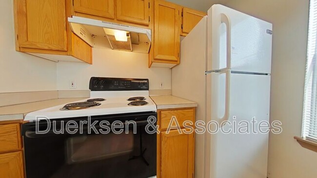 Foto del edificio - 2960 NW Tyler Ave