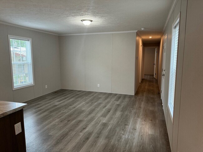 Building Photo - 26 Terrace Dr