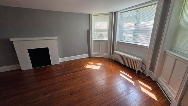 Foto del edificio - 273 Western Ave