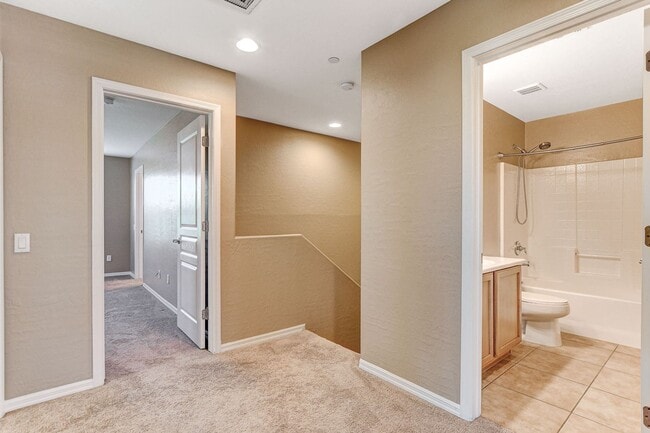 Foto del edificio - Gorgeous 4 bedroom near Aliante!