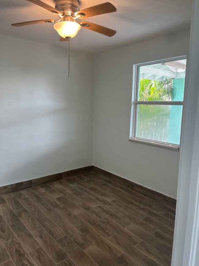 Foto del edificio - 144 174th Ave E