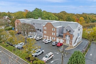 Building Photo - 212 Humphrey St