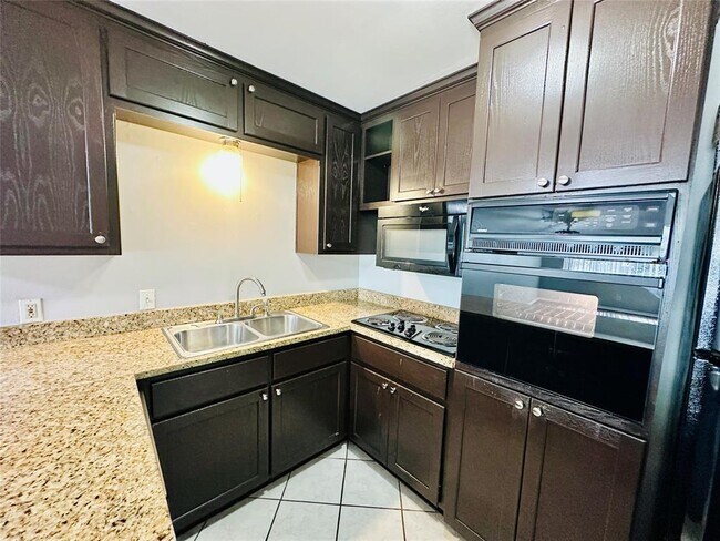 Foto del edificio - 601 W 11th St