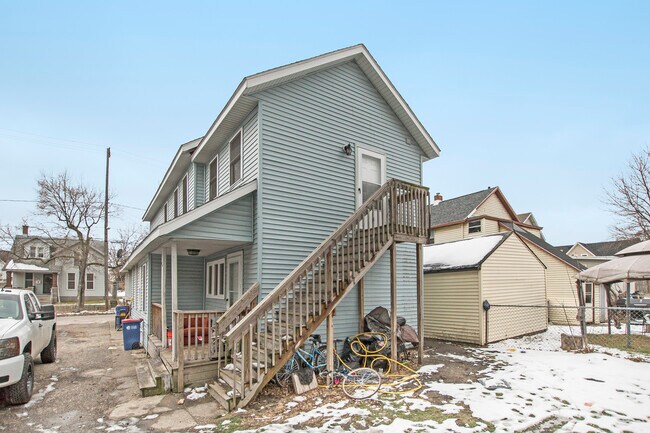 Foto del edificio - 334 Indiana ave sw