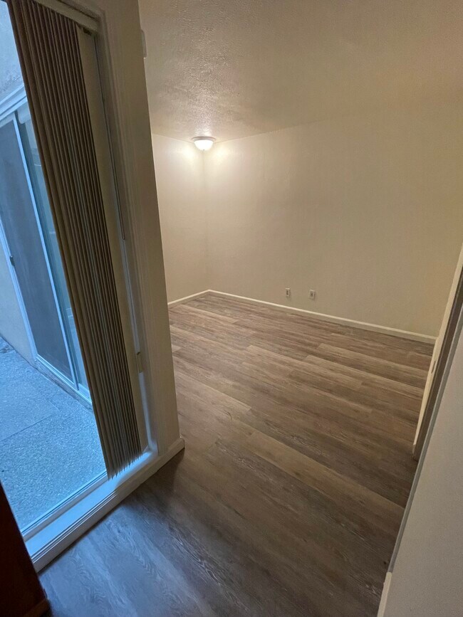 Building Photo - 288 88th St