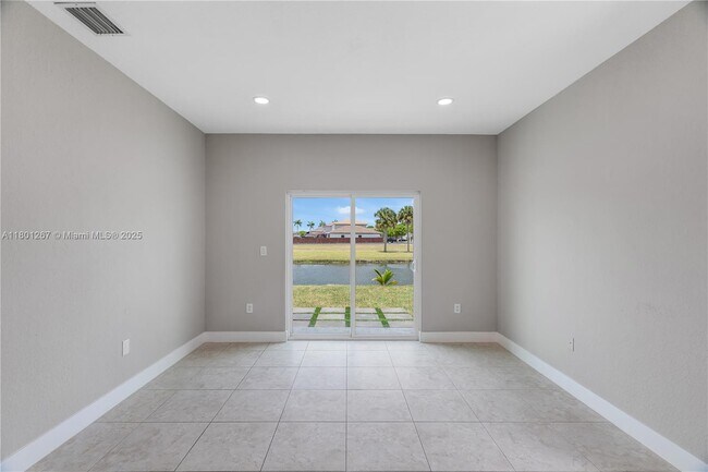 Foto del edificio - 22472 SW 103rd Ct
