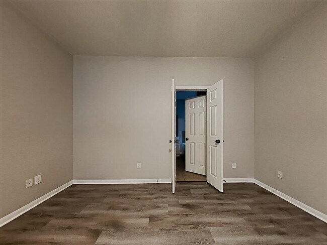 Foto del edificio - 24630 Twisted Birch Court