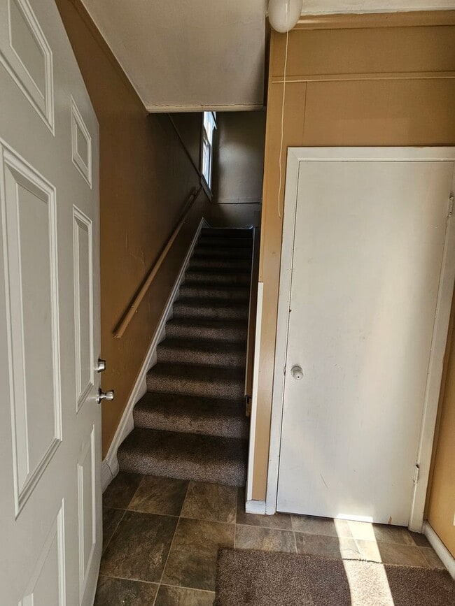 Foto del edificio - 706 Spring St