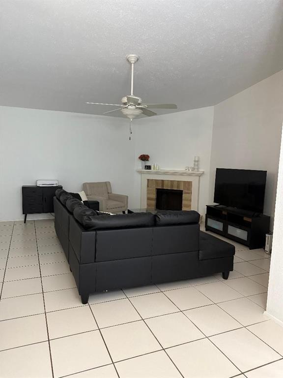 Foto del edificio - 10122 Green Valley Ln