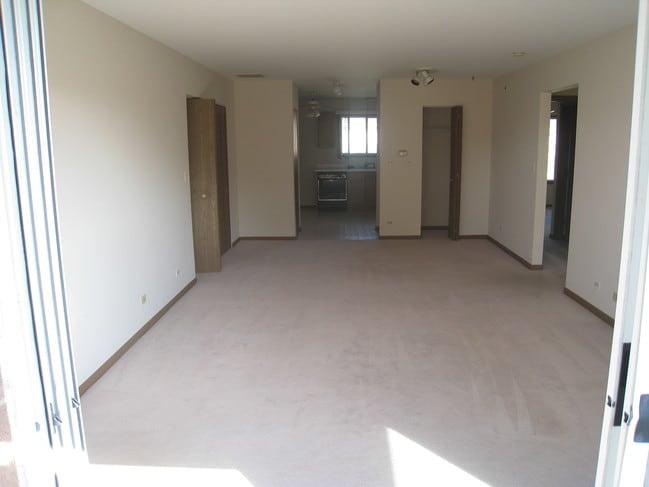 Building Photo - 441 N Eric Dr