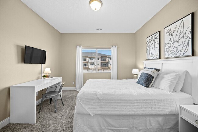 Interior Photo - Cascades at Jordan Creek