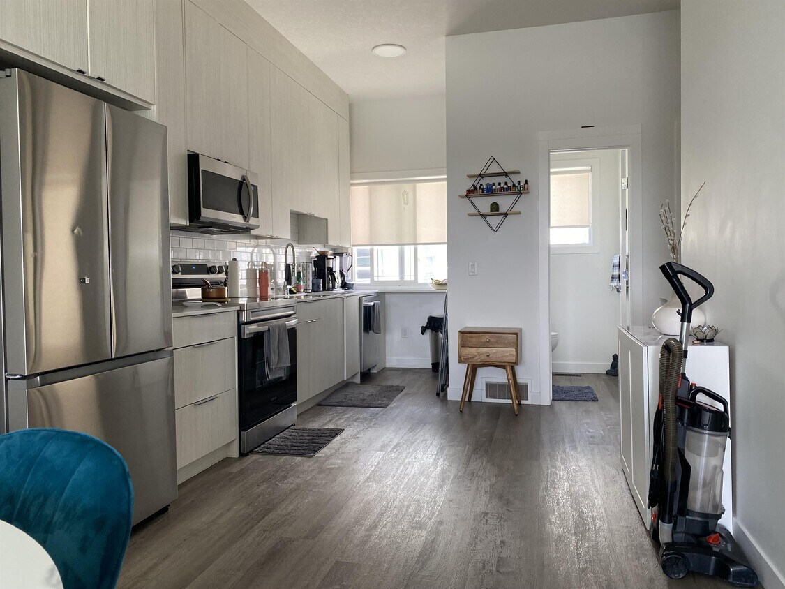 Photo principale - 101 Panatella Square NW