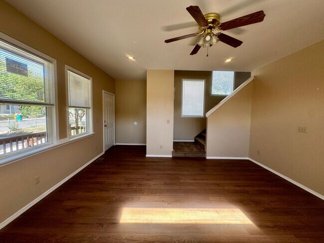 Foto del edificio - Charming 4 Bedroom close to Patty Jewett Golf Course
