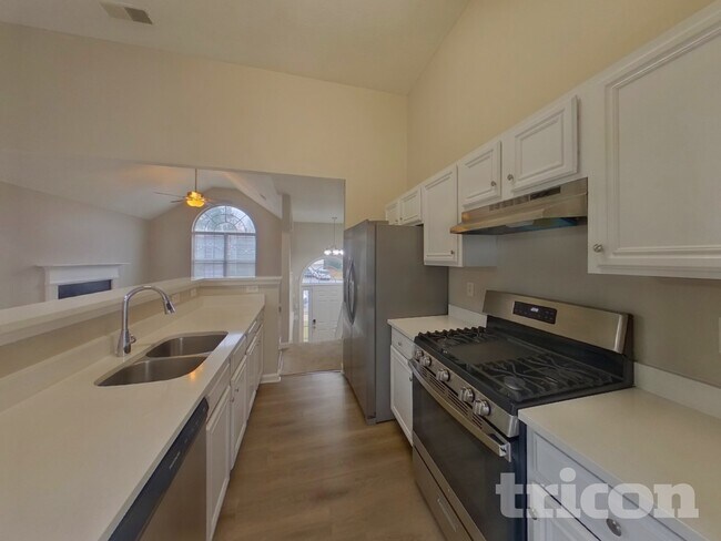 Foto del edificio - 7192 Tanger Blvd