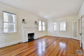 Building Photo - 2000 S Miami Ave