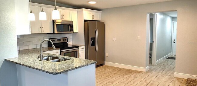 Foto del edificio - 9215 Starkey Rd