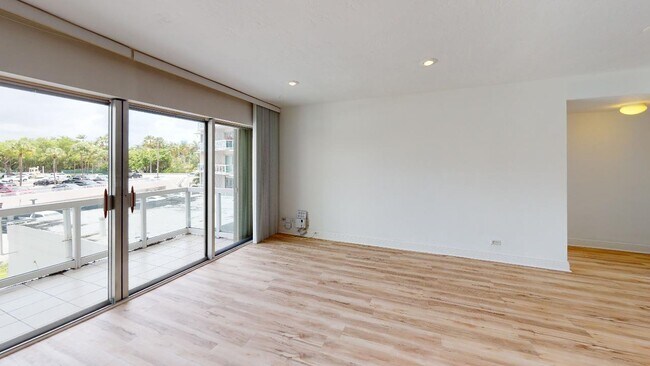 Foto del edificio - 2451 Brickell Ave