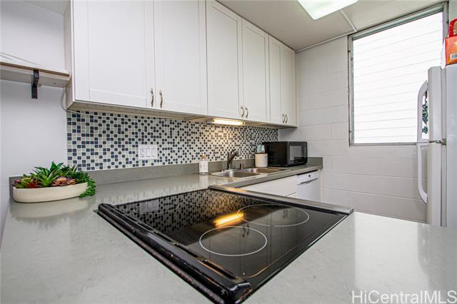 Foto del edificio - 46-270-270 Kahuhipa St