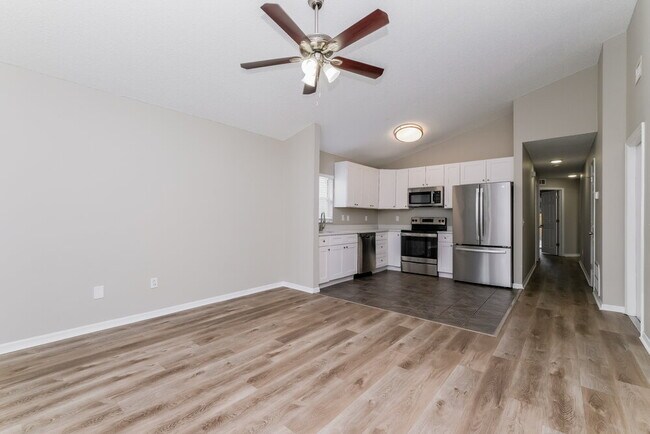 Foto del edificio - 6123 Sand Key Ln