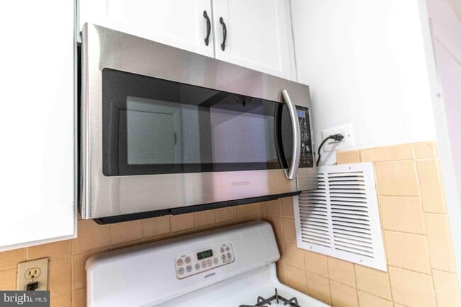 Building Photo - 4343 Cherry Hill Rd