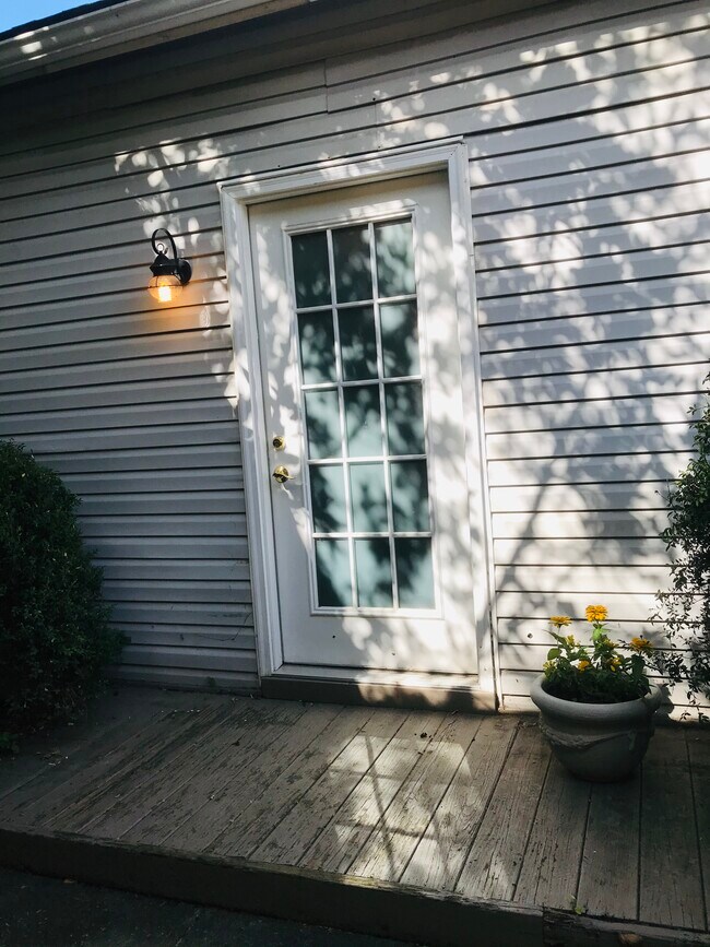 Side porch - 416 N Limestone