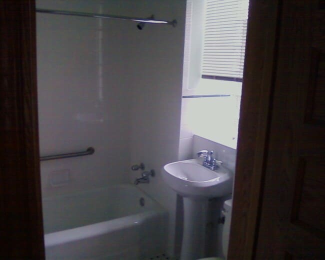 Foto del edificio - 640 W 35th St