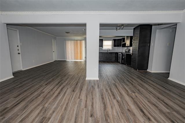 Foto del edificio - 5820 Milton St