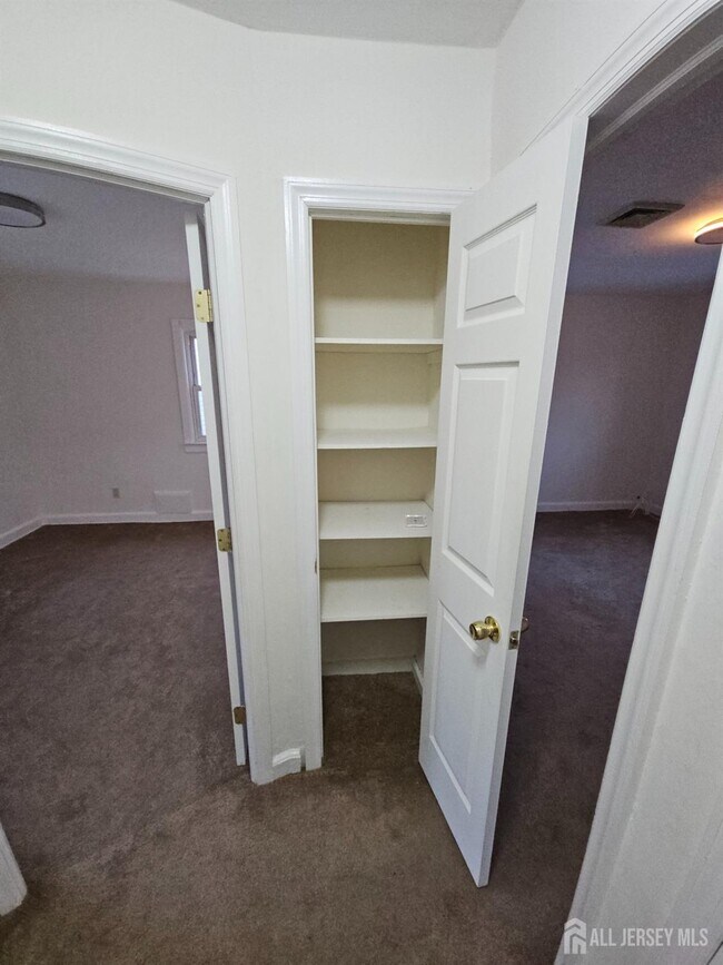 Foto del edificio - 33 Avenel St