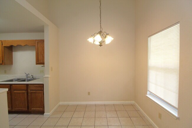 Building Photo - 2BR/2BA Apartment Near NAS Pensacola with Private Patio & Utilities Included