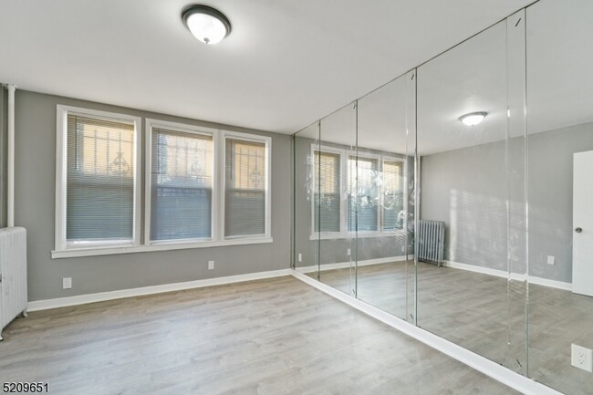 Foto del edificio - 814 S 19th St