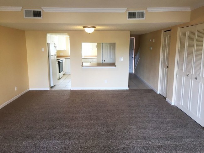 Foto del edificio - 3870 Mission Drive Unit 12
