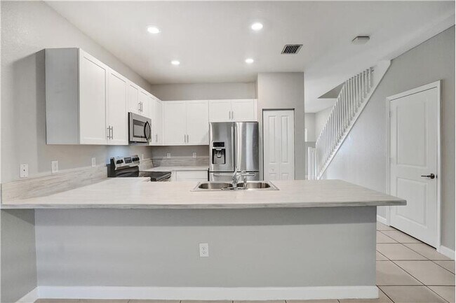 Foto del edificio - 389 NE 208th St