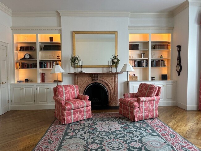 Foto del edificio - 144 Beacon St