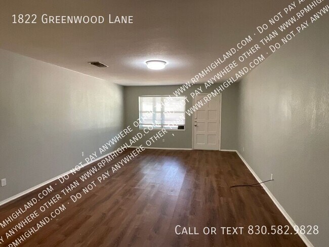 Building Photo - 1822 Greenwood Ln