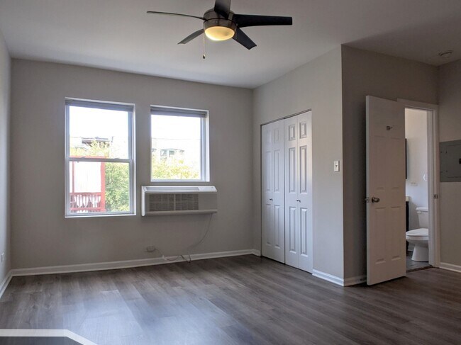 Foto del edificio - 1627 N Humboldt Blvd