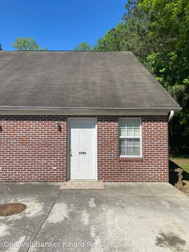 Primary Photo - 2 br, 2 bath House - 3500 Hedge Drive NE