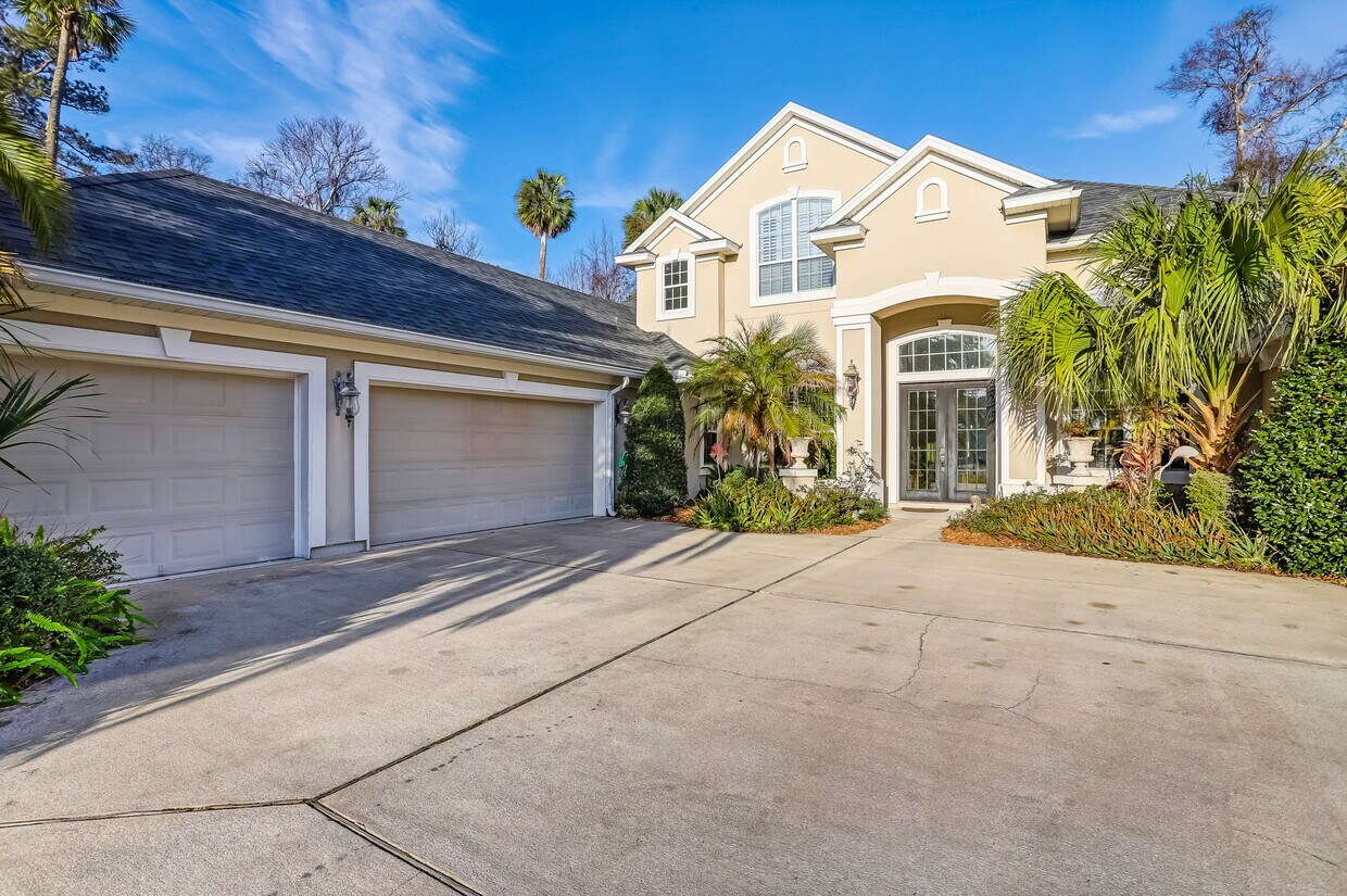 Foto principal - 616 Brookwood Ct