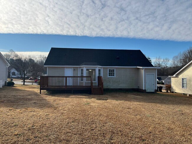 Foto del edificio - 2050 Compacta Dr