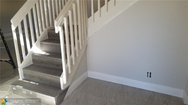 Foto del edificio - 10773 SW 14th Pl