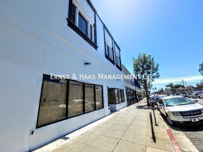 Foto del edificio - 800 S Pacific Ave